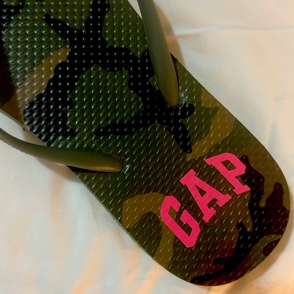 GAP Sandals - Picture 3 of 5